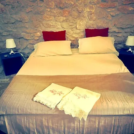 Arco Poli Bed & Breakfast *